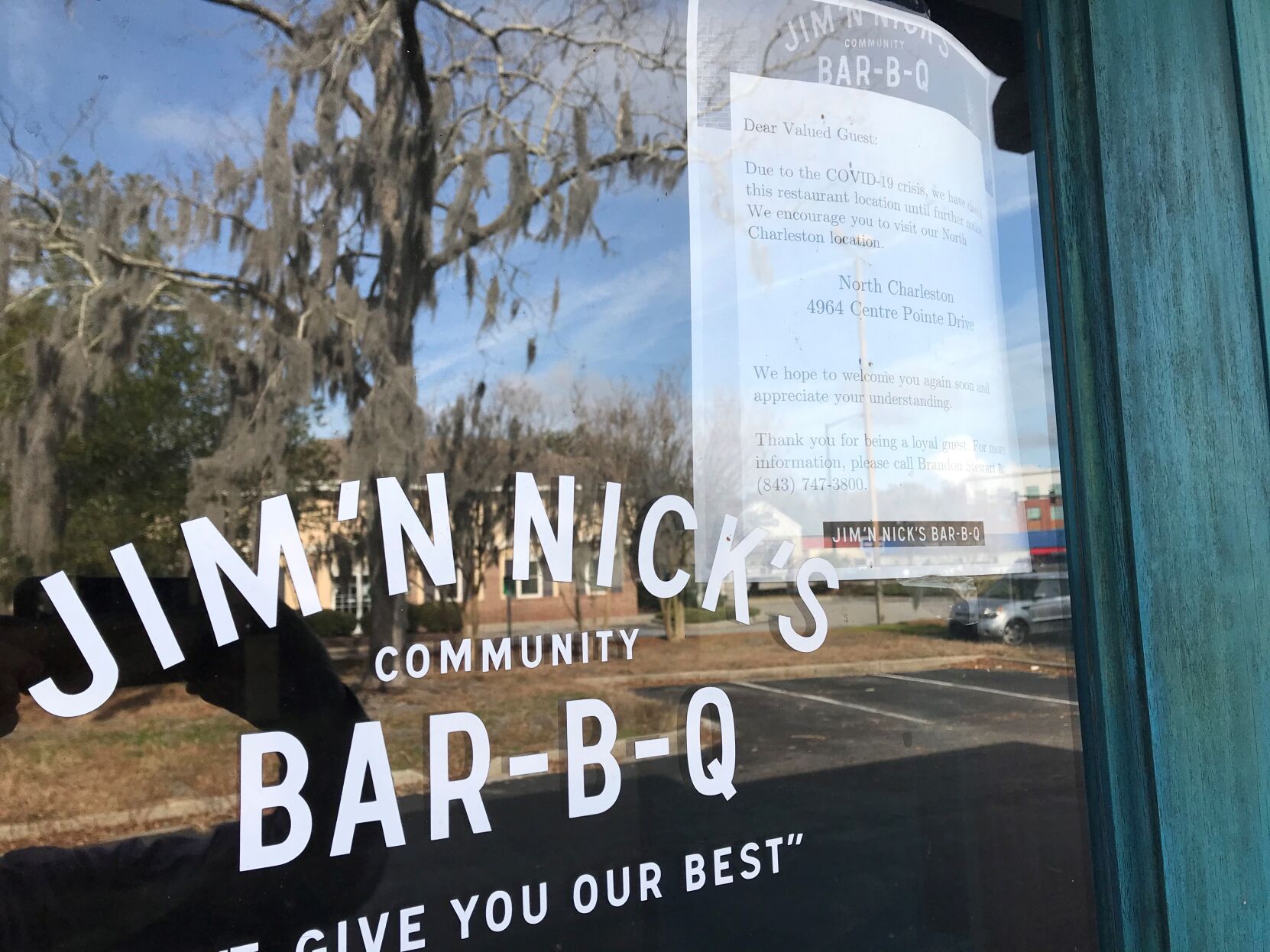 Jim 'N Nick's door sign Mount Pleasant